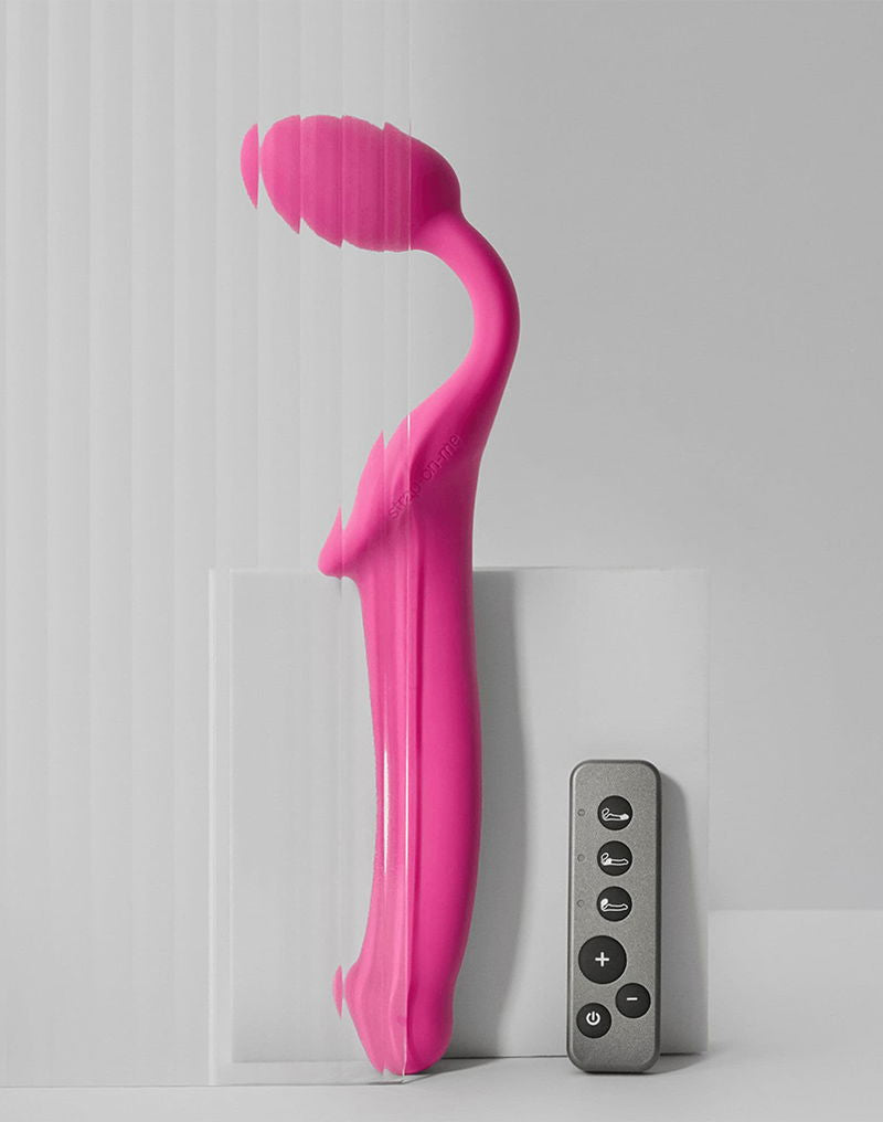 Strap-On-Me - Buigbare Strap-On Vibrator met Afstandsbediening Maat M