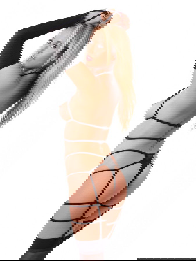 Rimba - Bodystocking met handschoenen en kousen