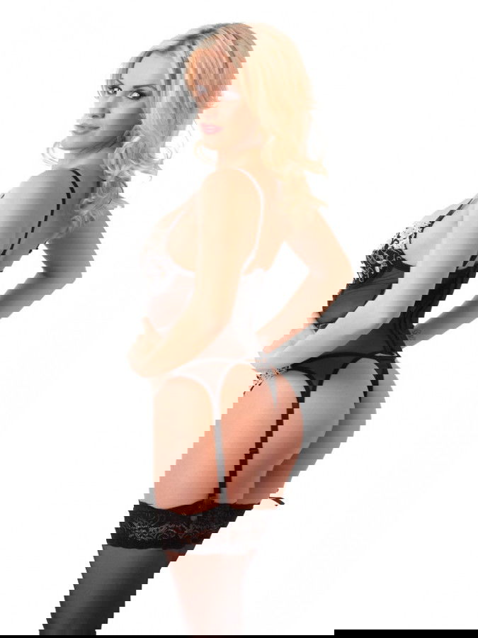 Rimba - Camisole, G-String + kousen