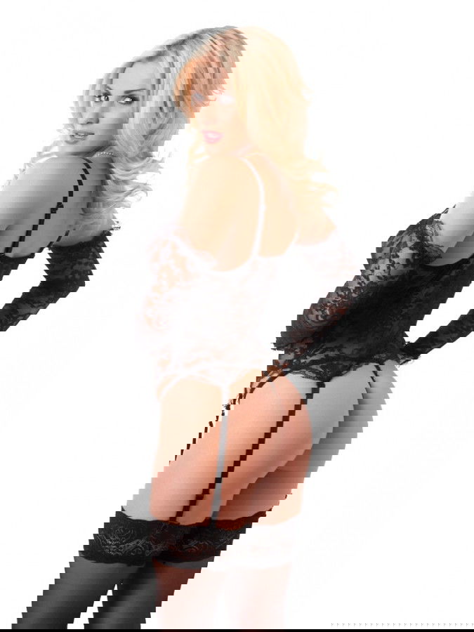 Amorable by Rimba - Corset met G-string, Handschoenen en Kousen - Zwart