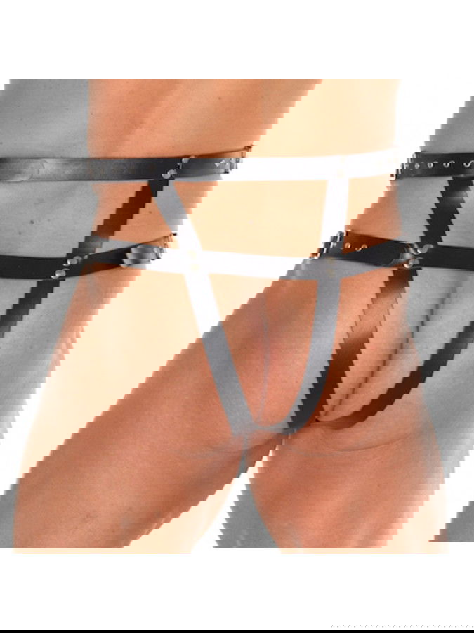 Rimba - Slip van riemen, met cock ring van 50 mm. binnen