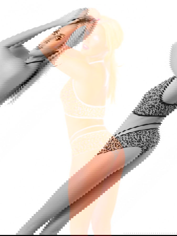 Rimba - Top + Hot pants