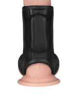 LoveToy - Ridge Knights Ring - Vibrerende Penis en Scrotum Sleeve (Ø 2,8 cm) - Zwart