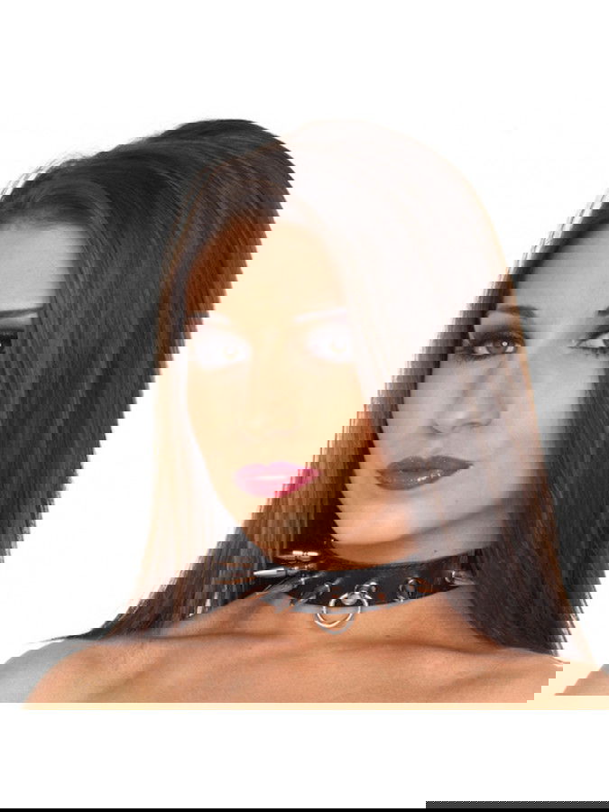 Rimba - Halsband versierd met lange spikes