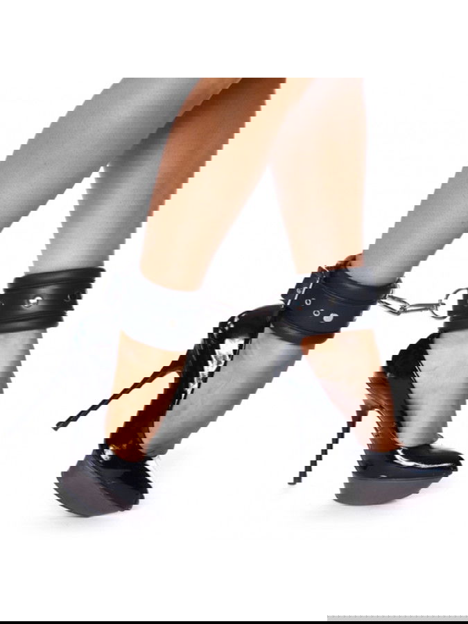 Rimba - Voetboeien gevoerd met kussens inclusief karabijn haken